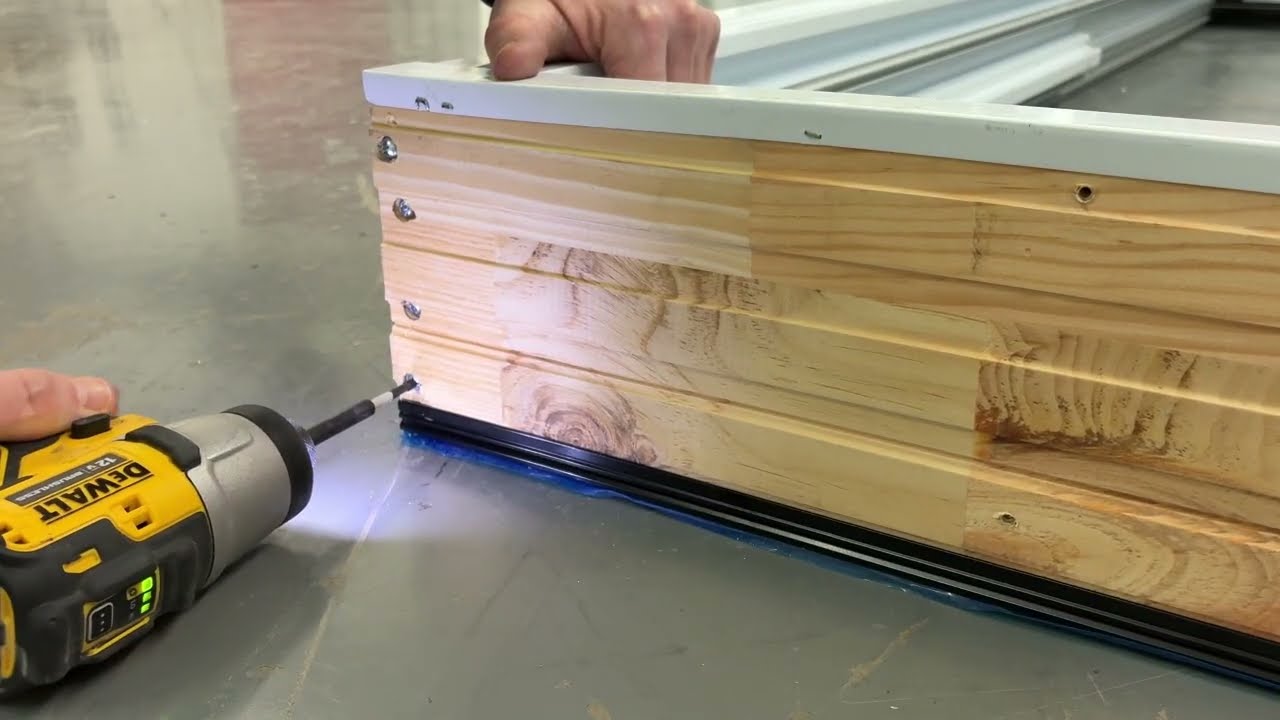 Porte-patio Élément à 2 volets  - Installation