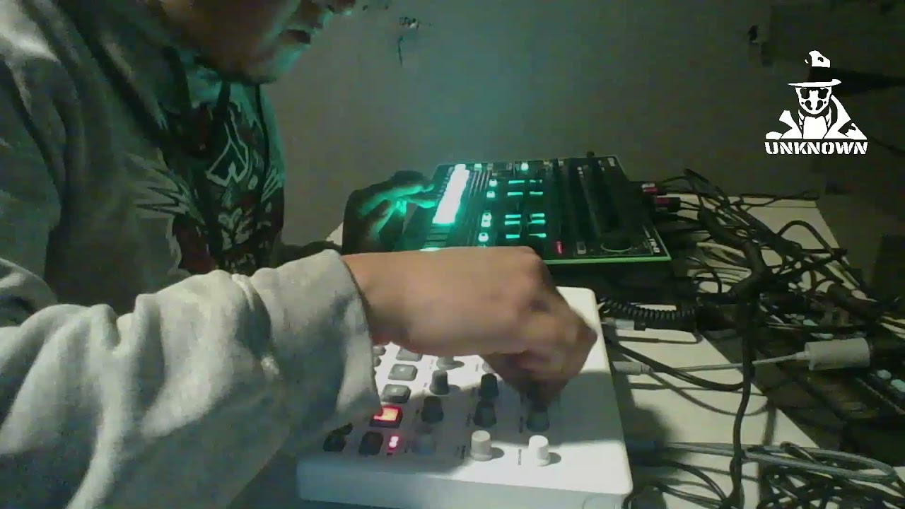 TECHNO JAM#2 ROLAND TR8 + ELEKTRON MODEL SAMPLER