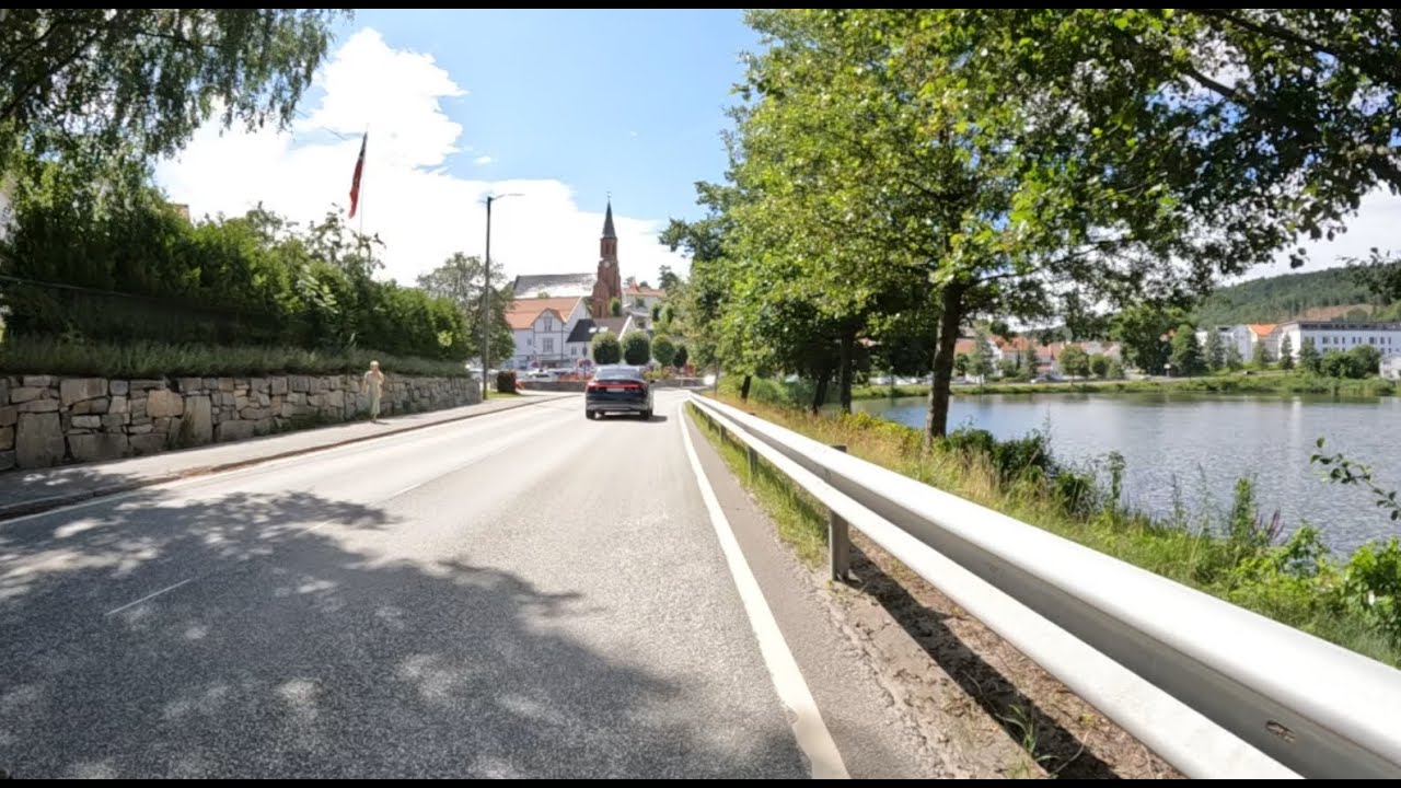 A bike ride by the coast in Tvedestrand