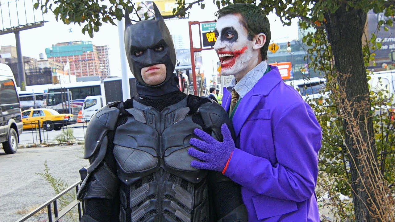 10 Hours of Walking in NYC as Batman