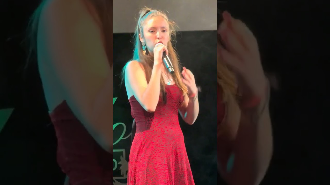Milagros Amud - La &uacute;ltima copa