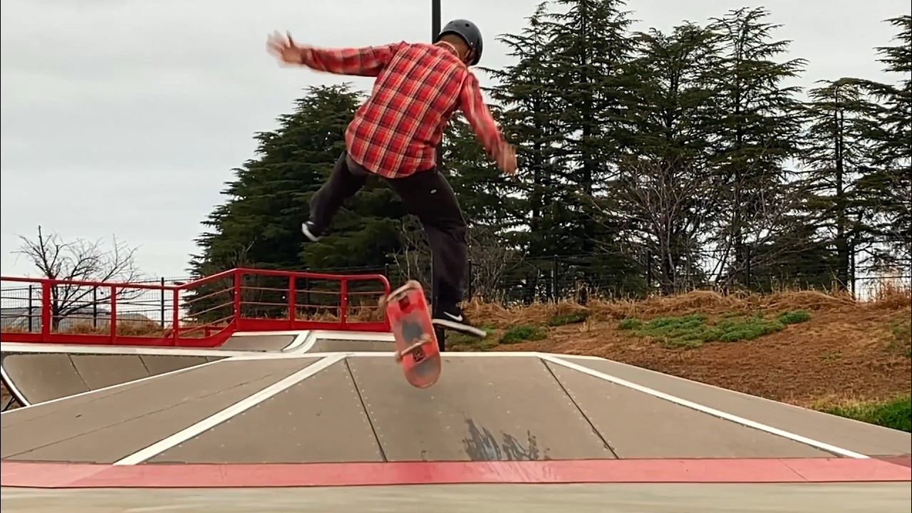 52 y/o👴20260225 #kickflip #キックフリップ #oldmanskateboarding 🛹