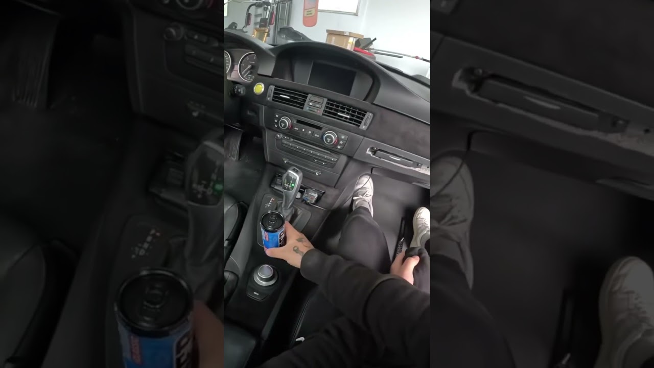 Zakładanie cupholderow p2 