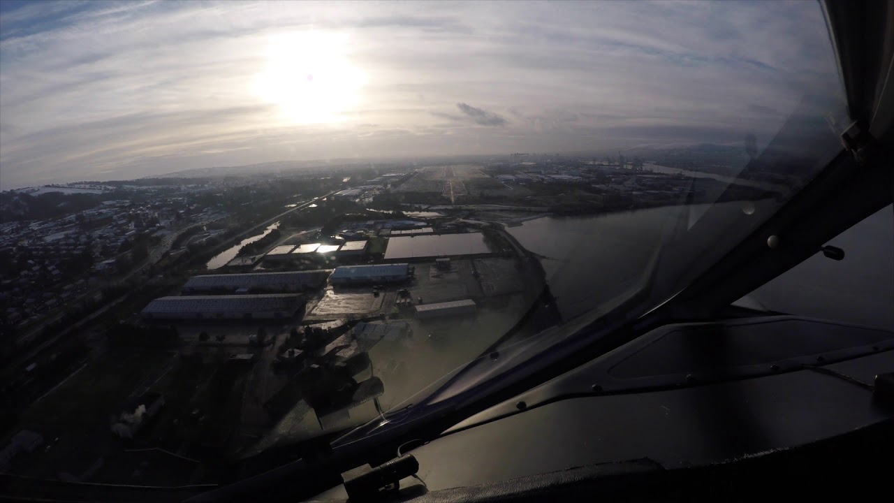 London City (LCY/EGLC) - Belfast City Airport (BHD/EGAC) Dash 8 Q400