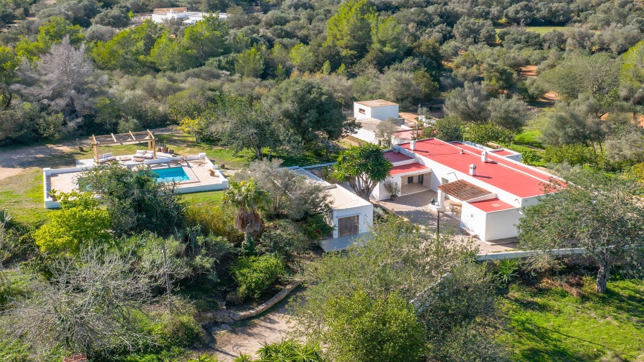 Auténtica Finca Ibicenca con Encanto Moderno | €5.500.000 | Ibiza Hills Homes