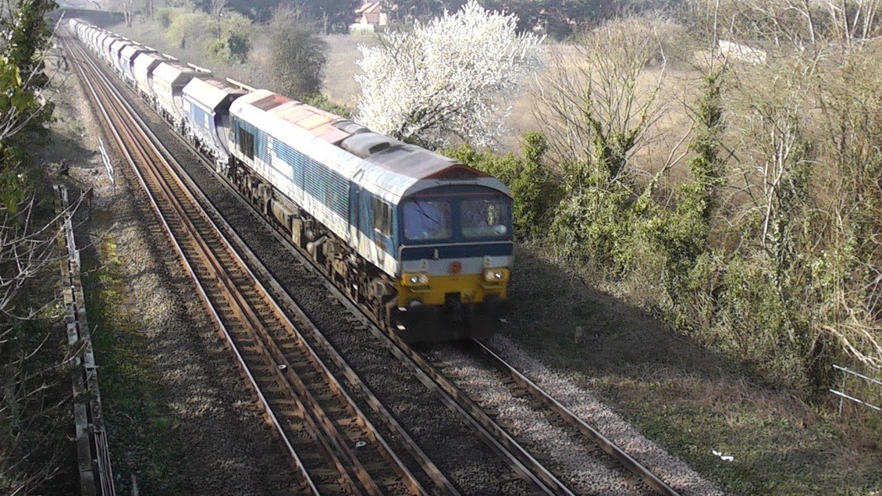 Trains At Mill Lane Bridge, Bedhampton, 05-03-2026