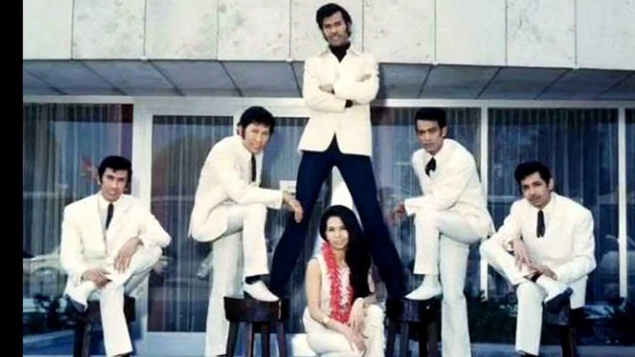 the Tielman Brothers live