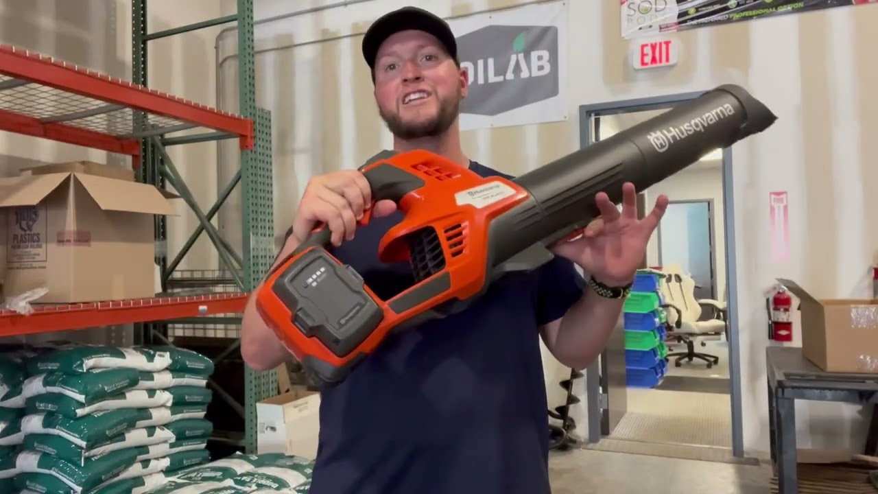 Husqvarna 800 CFM Leaf Blaster review