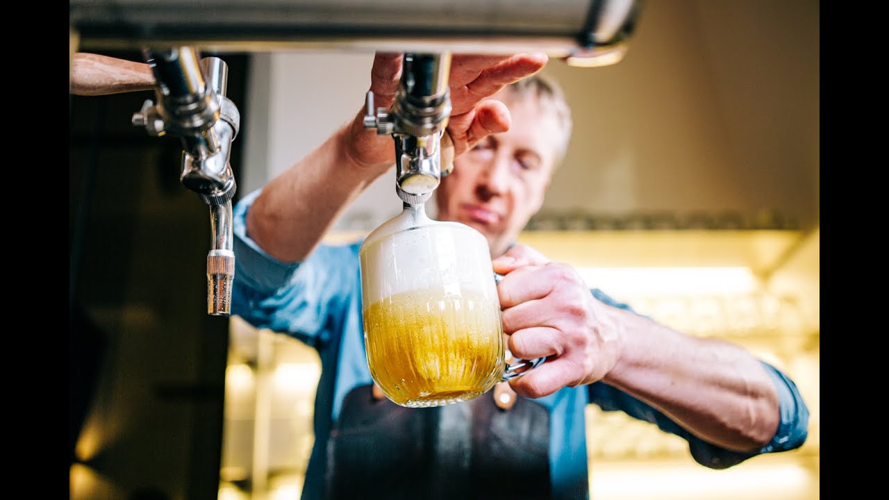RULES OF THE CZECH PUB // THE BEERTENDER IS BOSS