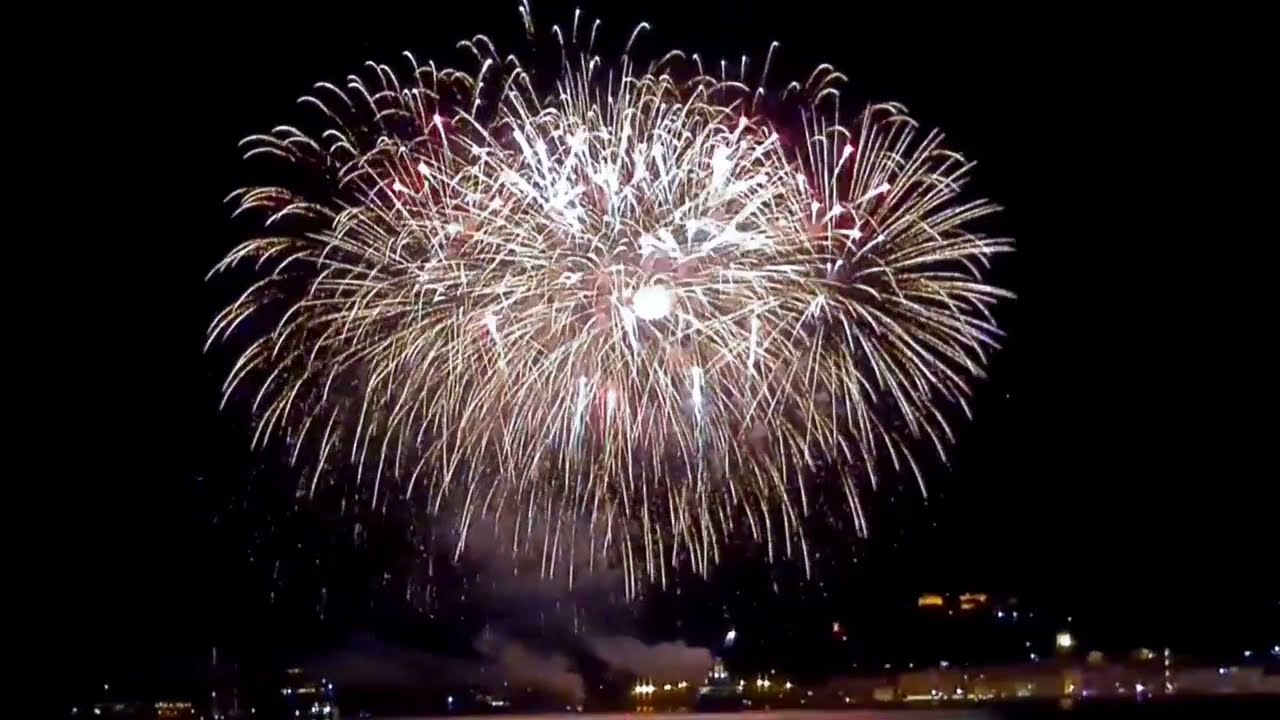 Golfe de Saint-Tropez | Merveilleux feu d'artifice à Saint-Tropez !