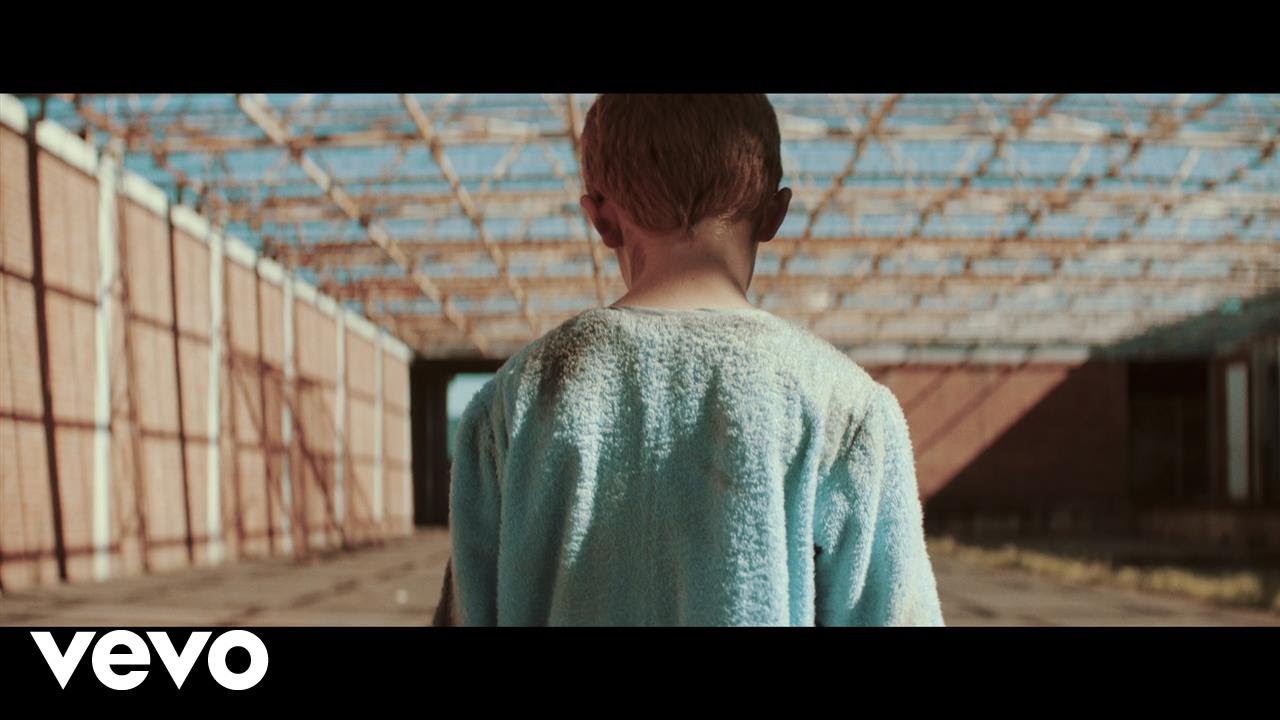 Kid Cr&egrave;me, Jolyon Petch - Boy In The Picture (Official Video) ft. Sian Evans