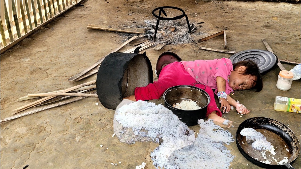 Mother and daughter together grow peanuts from seed to seed, preserve fresh bamboo shoots