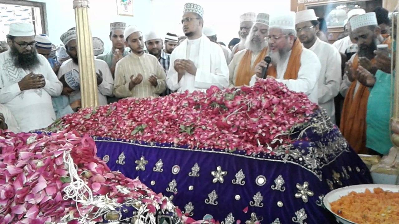 Dua Sarkar Shah e miran by Saiyed Rais Ashraf Ashrafiul Jilani Mirani In Khambhat
