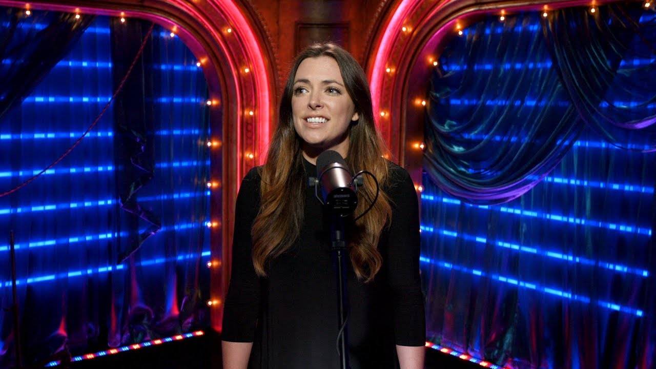 Desi Oakley Sings 