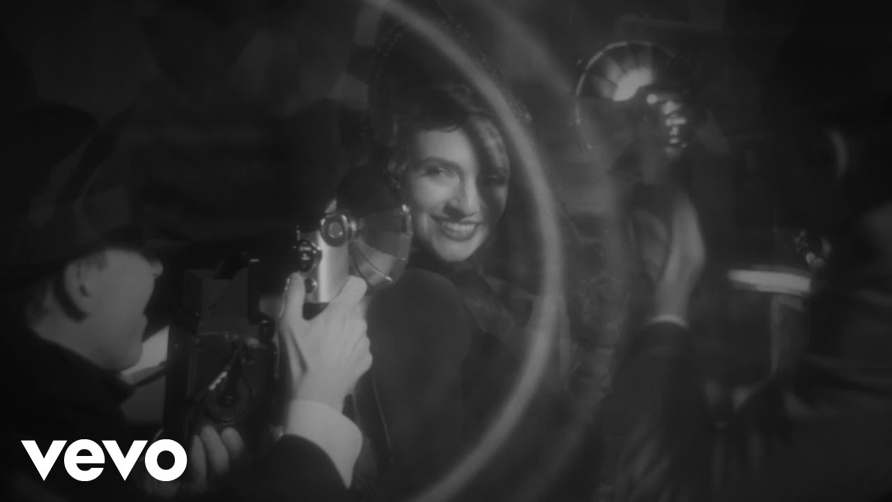 DiViNiUM - BOURGEOiS NOiR (Official Music Video)