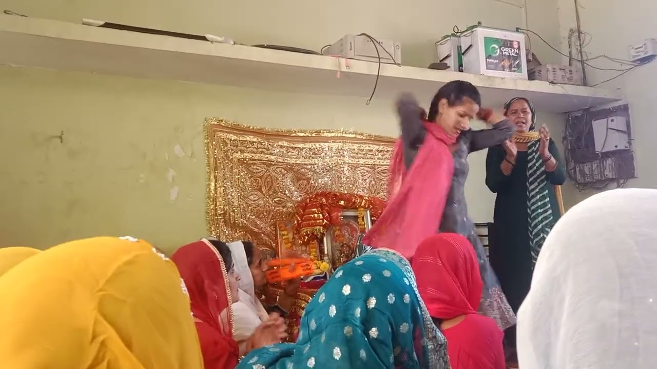 ले। बेबे बहुरानी।न जमा। तोड़ कर। दिया जबरदस्त डांस 🙏🙏 अनीता मलिक