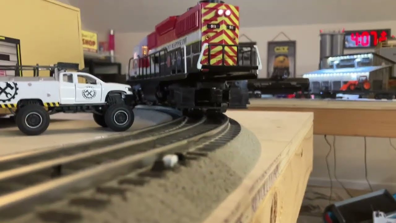Norfolk Southern, Emergency Response and Santa Fe! River and Rails with Carter Railroad!! 
