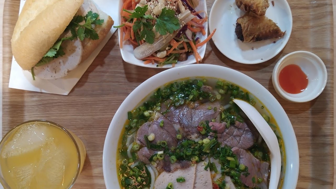 Vietnamese Restaurant - Set C Please 🍜🥖🥗🍹😋