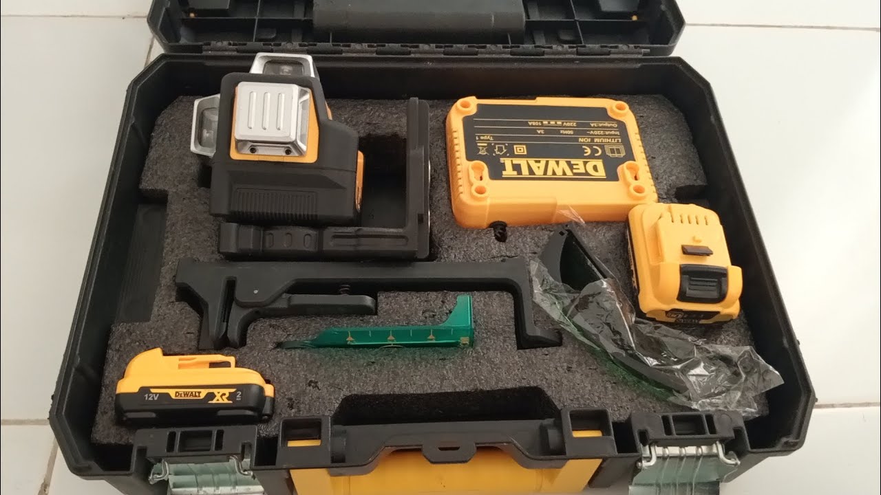 DEWALT LASER LEVEL DW089LG 3 X 360 Degrees Green Beam Laser 12 Volt