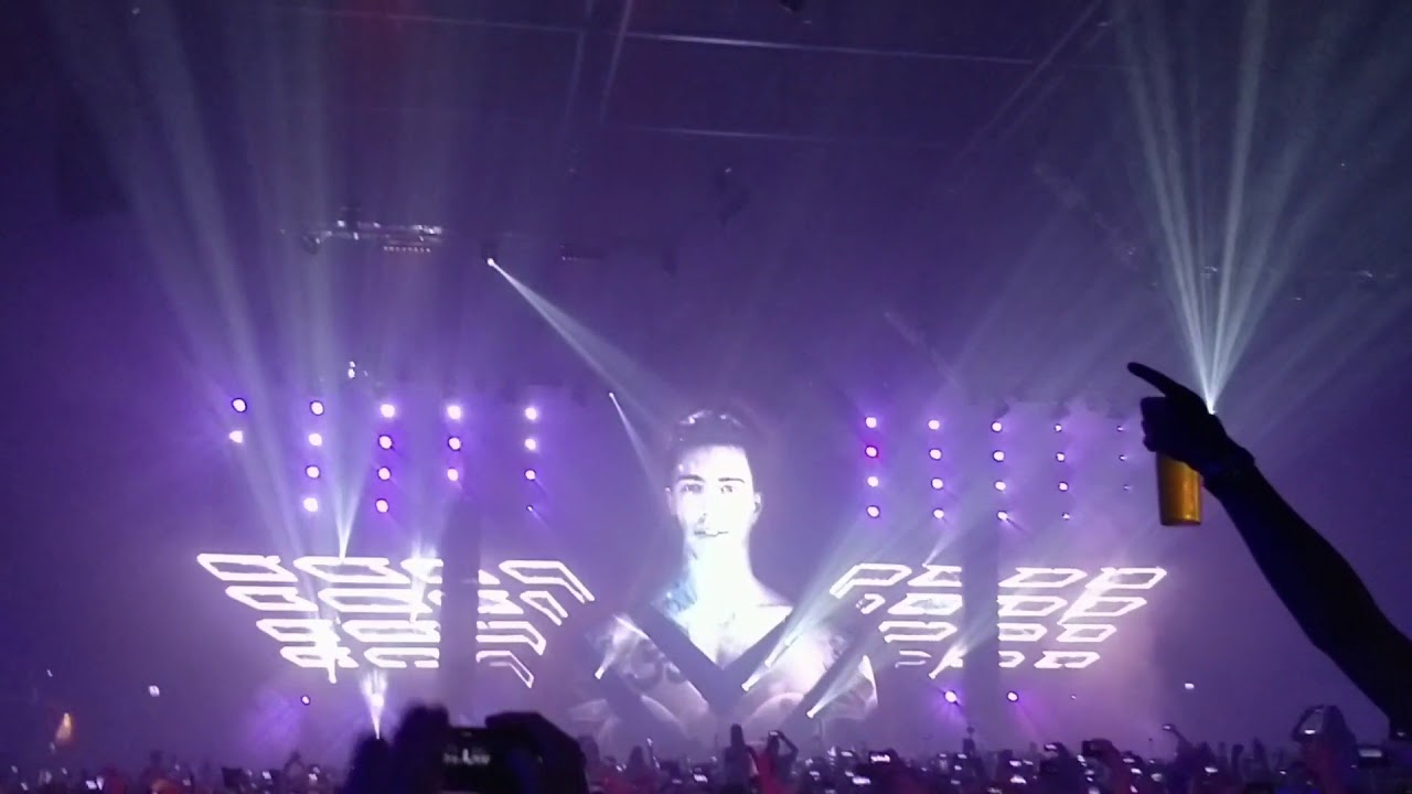 Opening The Return of Headhunterz