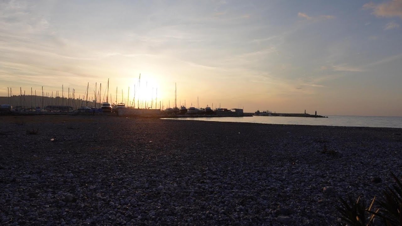 Quiet Adriatic Sunset | Pebble Shore, Harbor Silhouettes & Evening Light