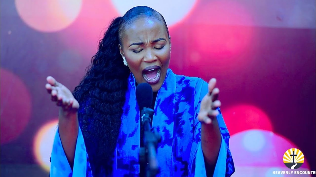 GRACE MWAI- HYMNS LIVE WORSHIP /HEAVENLY ENCOUNTER.