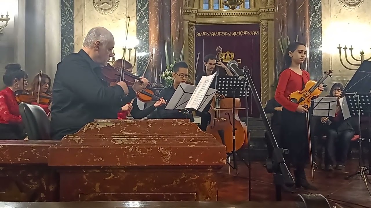 Violin Concerto of J. Haydn in G major Lucia De Santis