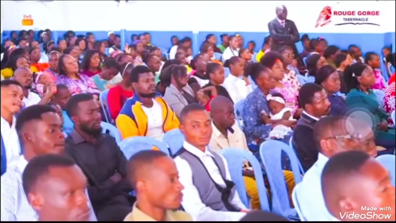 La vie chrétienne est un combat😭😭😭, Fr Grace ngolo chante à Rouge gorge tabernacle lubumbashi 