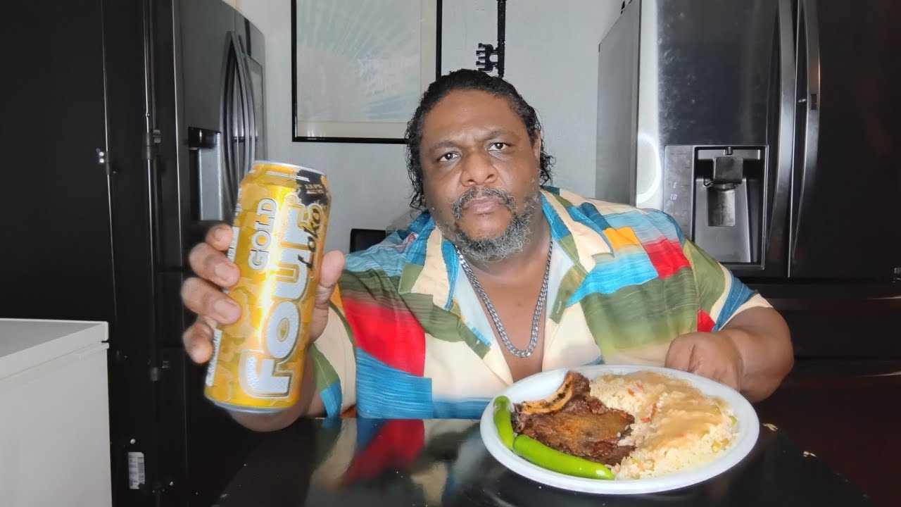 Ribeye steak with seasoned fried rice & gravy. A can of four Loko GOLD. Let's see if it's stronger