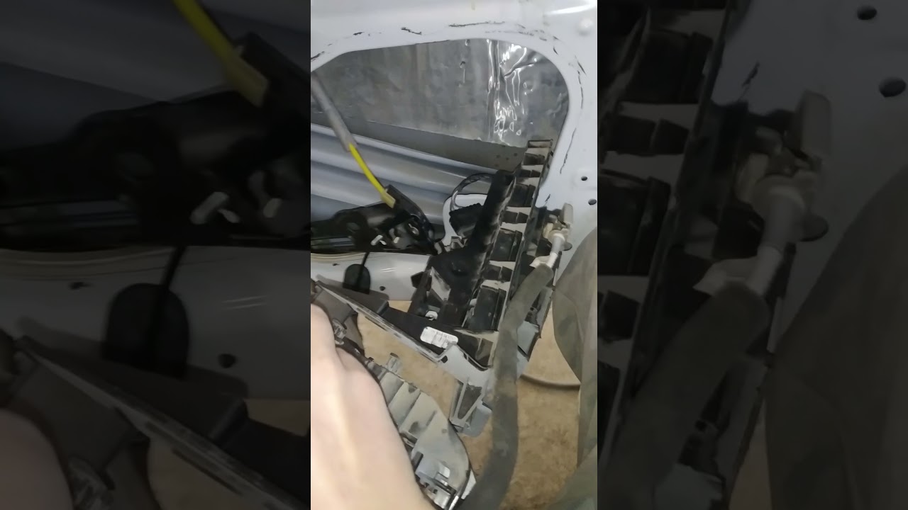 Установка дверной ручки Ford Fusion 2013-2018 USA
