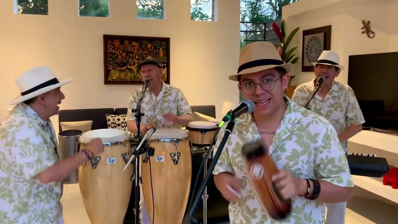 Son cubano al estilo SYNESTESIA 