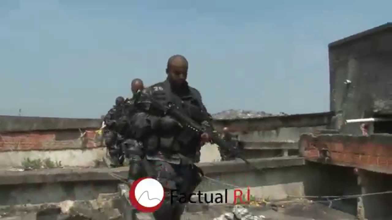 Policias do Choque apreendem um fuzil e maconha em Acari