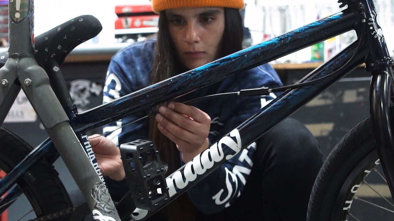 PARK RANGER FRAME ft. Maca Perez Grasset | Sunday Bikes