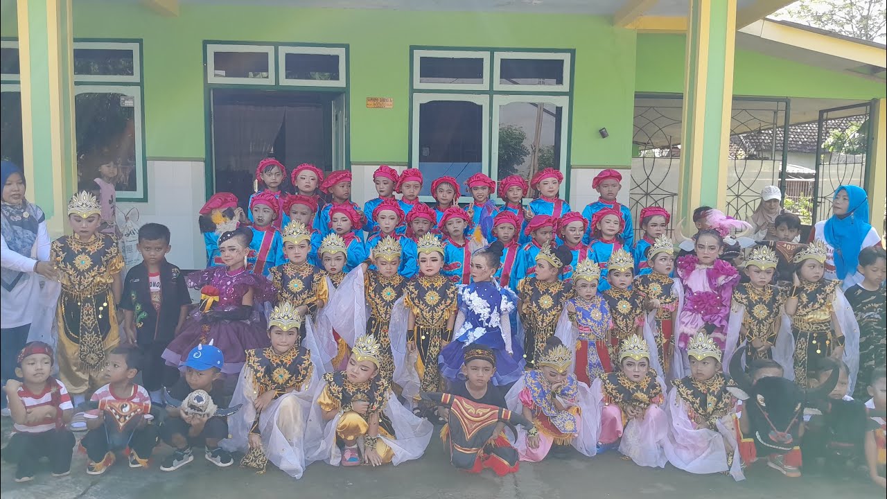 Pawai Ta'aruf Memperingati HUT TK Negeri Pembina  Pasirian yang ke-19 Tahun dan Menyambut Ramadhan 
