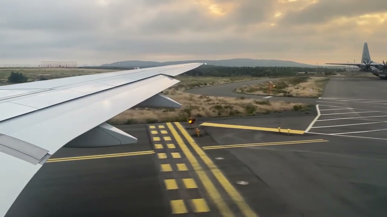 Porter Airlines Embraer E195-E2 Takeoff From St. John's International Airport (YYT/CYYT)