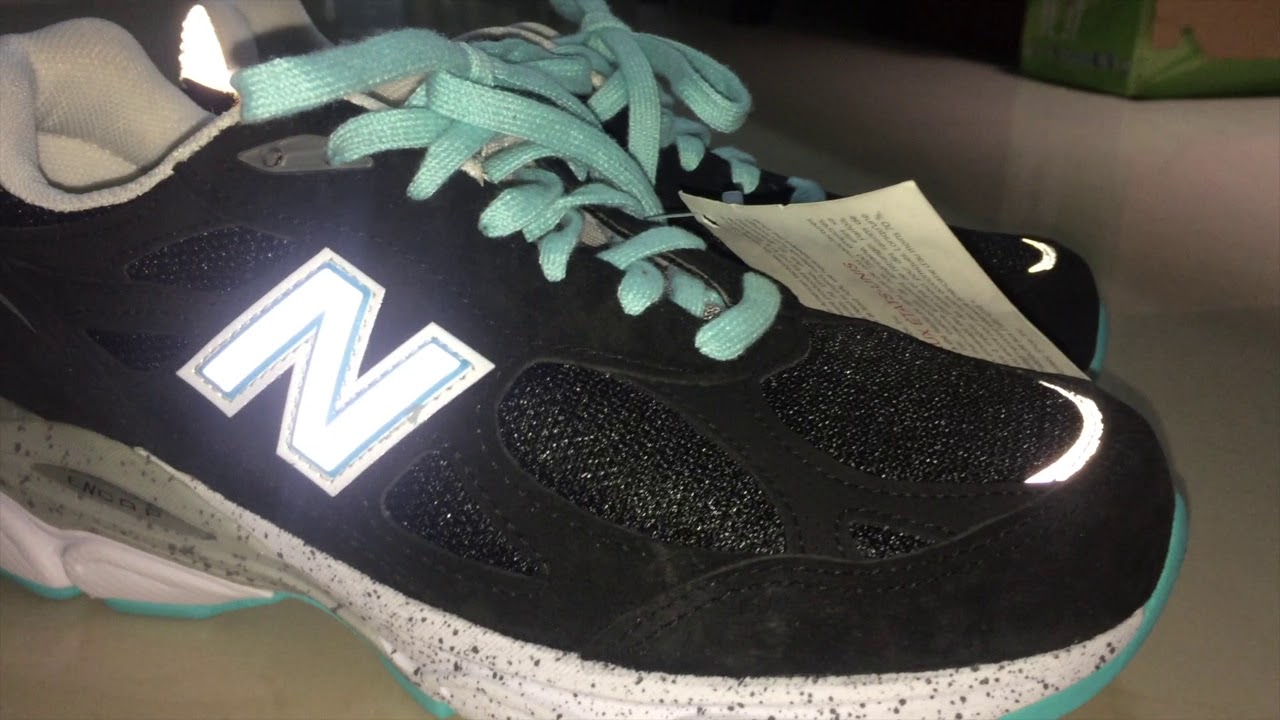 NewBalance 990 v3