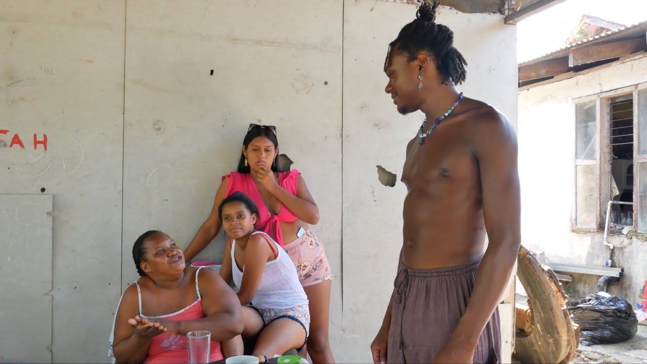 GOING AROUND PUERTO VIEJO TO SEE THE BLACK SIDE OF COSTA RICA