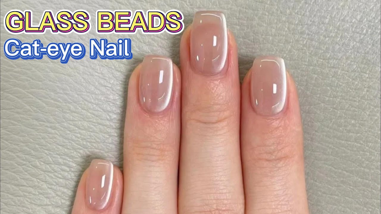 What Is Glass Bead Cat-Eye Gel Nails? Love this Glass Pearl Cat Eye Gel Polish! #summervibes