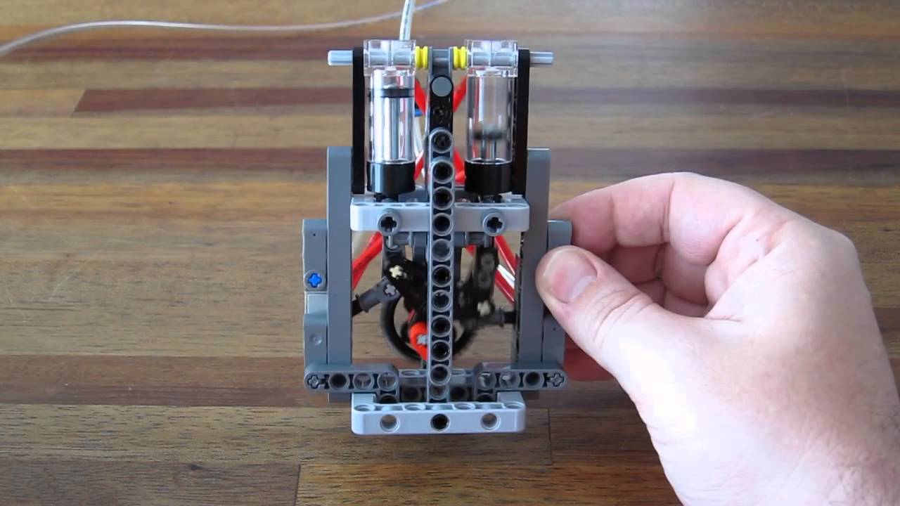 Lego Pneumatic Engine - 2 cylinder Ross yoke