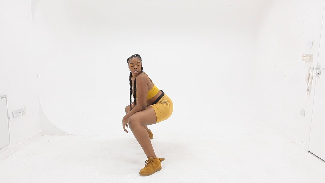 #BAKOMONACHALLENGE Dance by Stacy (@stacy.petit)