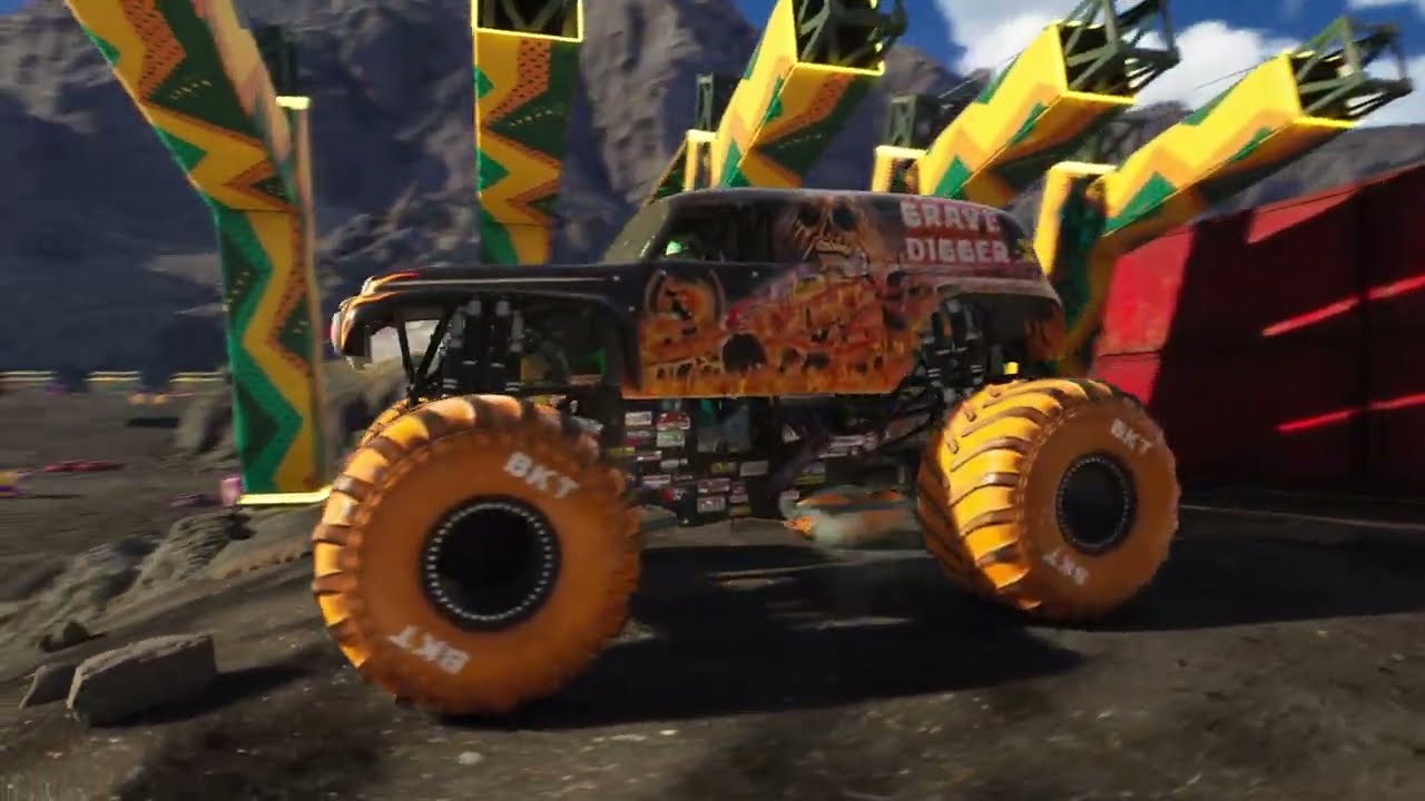 🔥Grandma Grave Digger Fire Freestyle | Monster Jam Showdown