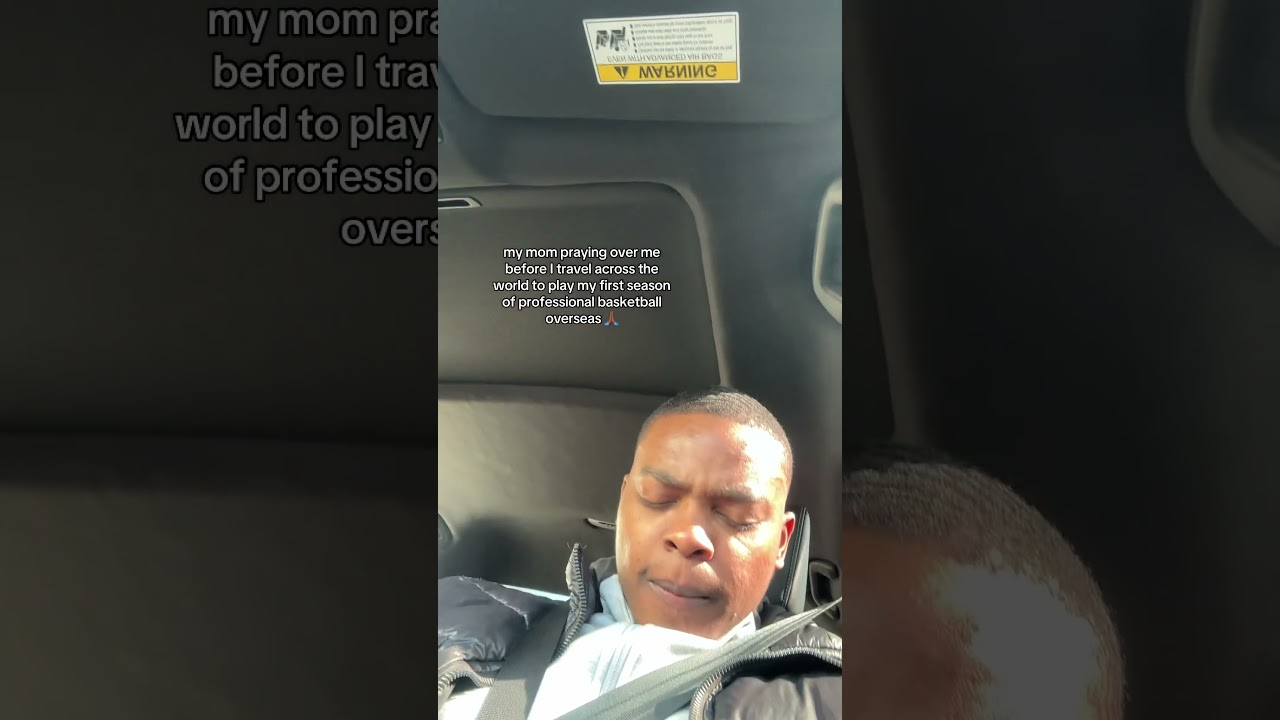 MY MOM PRAYING OVER ME BEFORE I LEAVE TO PLAY PRO BASKETBALL IN AUSTRALIA.. EMOTIONAL🙏🏾