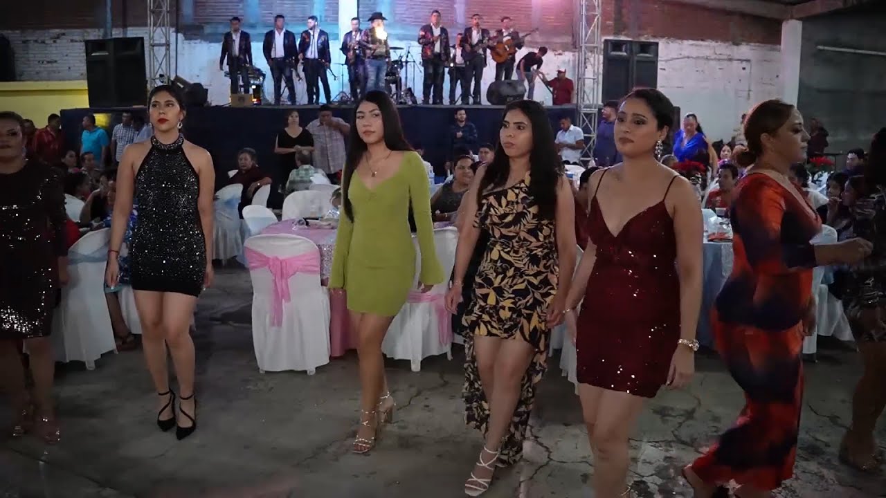 BAILE ACA POR GUERRERO MEXICO, DONDE EL AMBIENTE SE PONE MUY BUENO #bailes #fiesta #15años