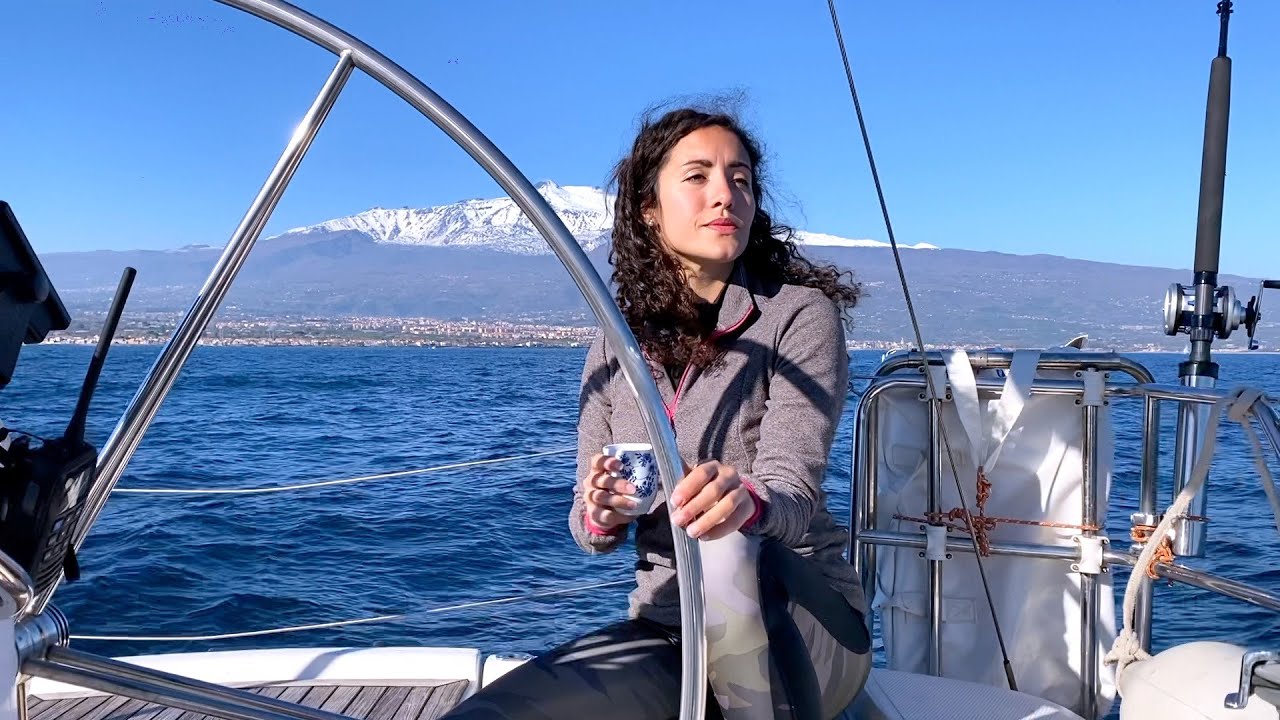 dalla BARCA all' ETNA: weekend PERFETTO di AVVENTURA! | navigare a vela e trekking sul vulcano