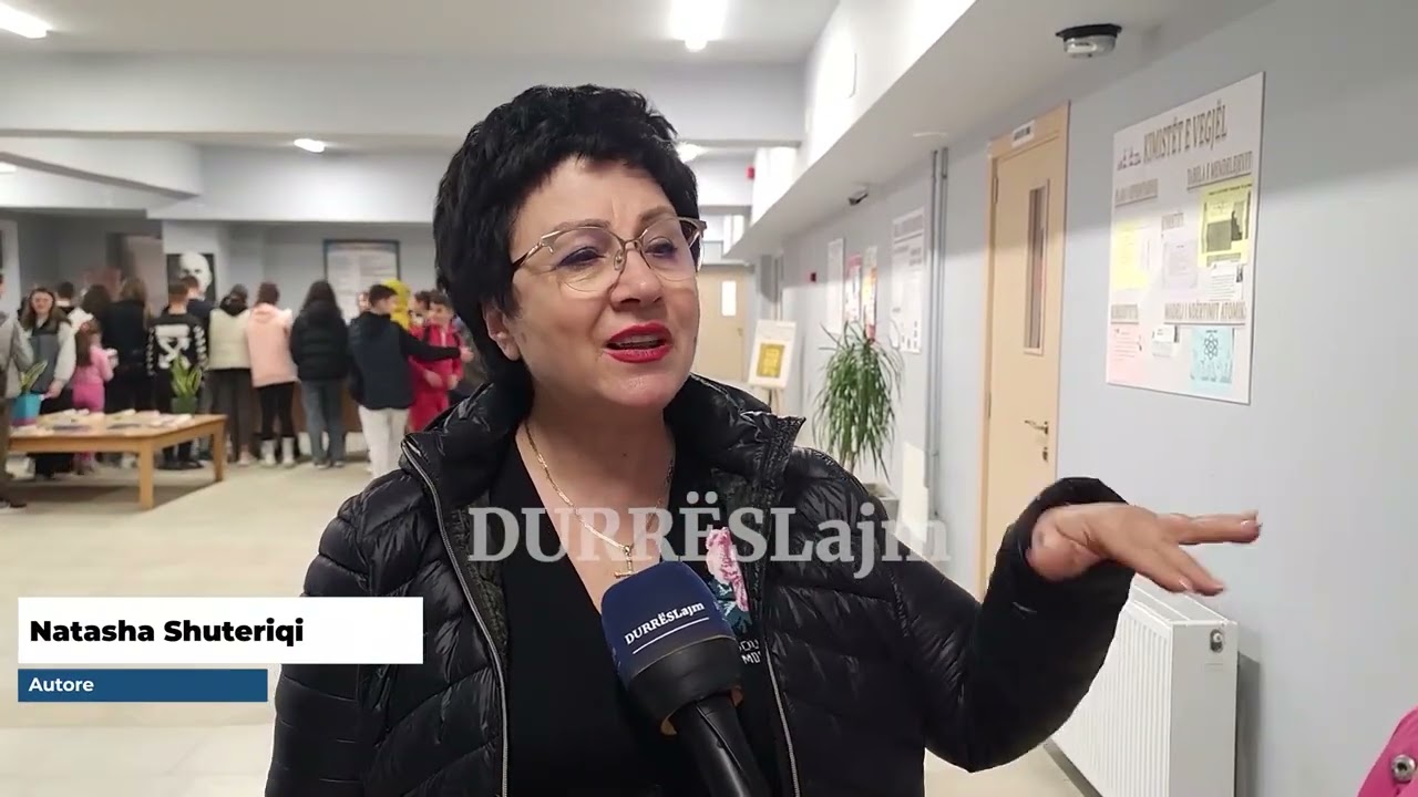 Panair libri në shkollën Neim Babameto, interesim i madh nga nxënësit