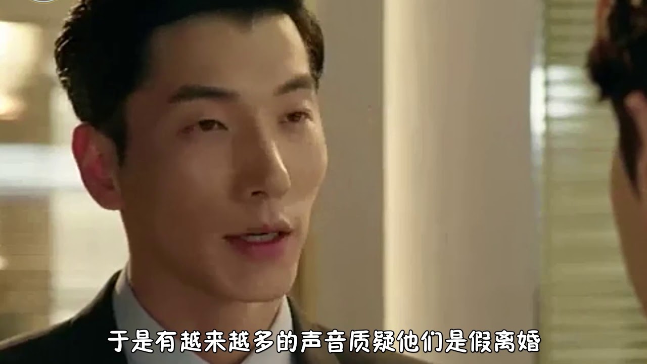假离婚再添锤！寇静带天天给张亮话剧捧场，表演结束后还献花