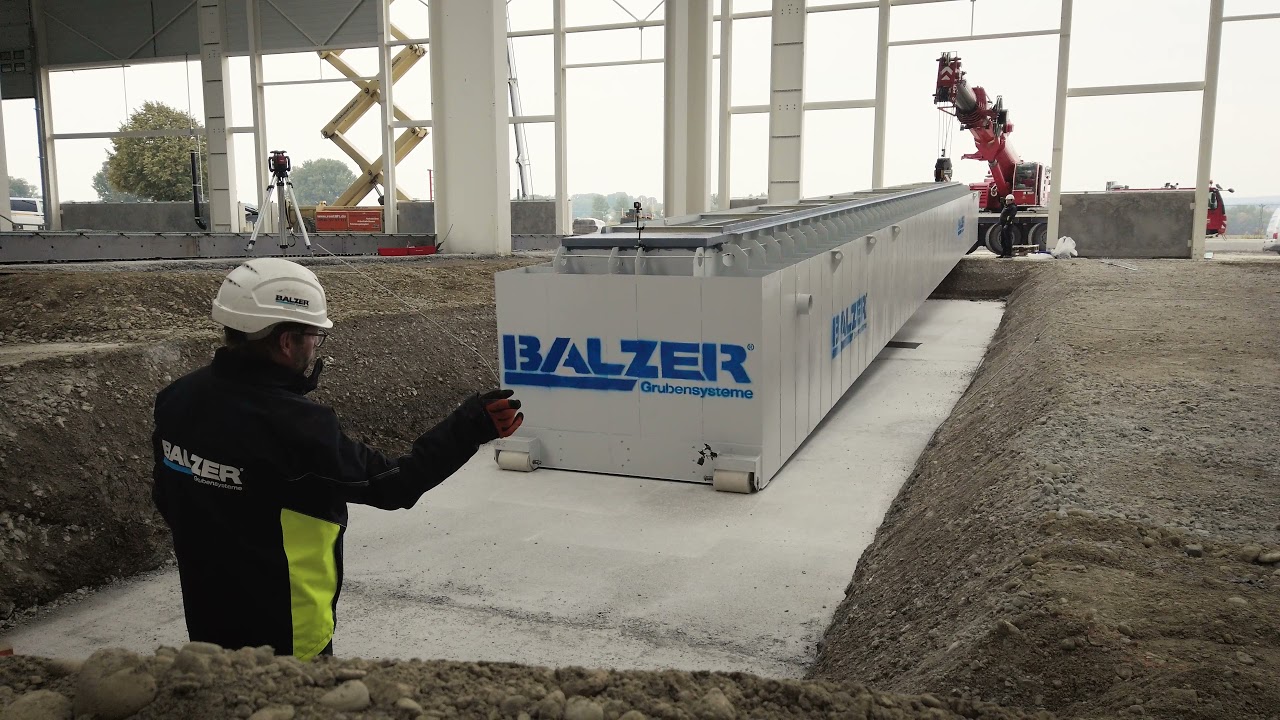Einbau von drei BALZER® Fertigteil-Montagegrube in eine vorhandene Halle (lange Version)