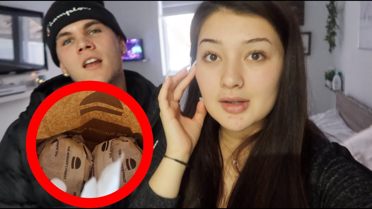 We found the WORST burger place in Ontario 🤢 (In our opinion)