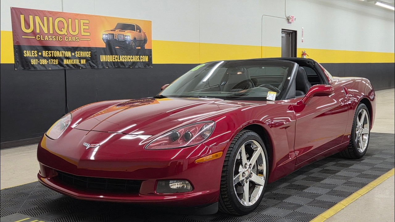 Купе Chevrolet Corvette 2008 года | Продается за 27 900 долларов.