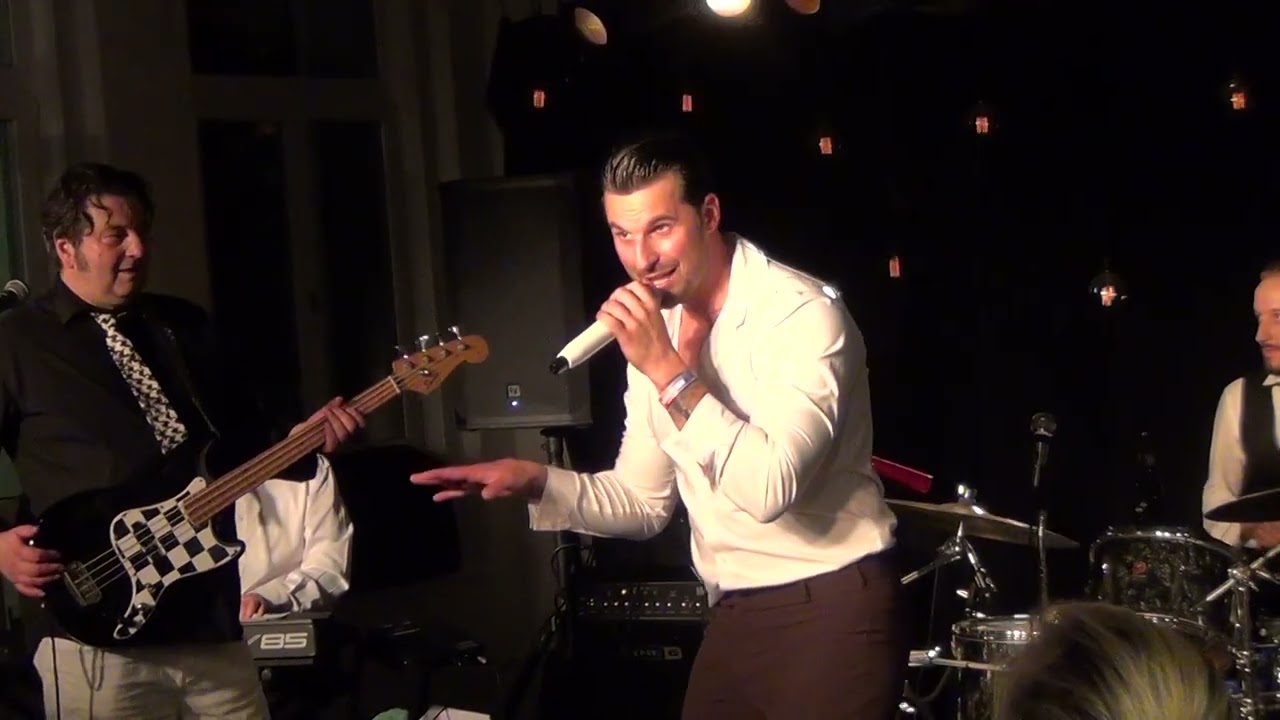Elvis vs.Komár /Maestroboogie// Lantos Gábor - Suspicious Minds